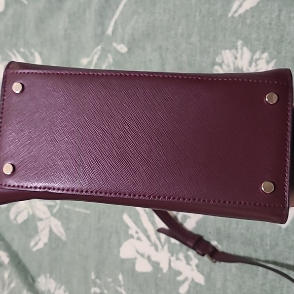 Like new kate spade crossbody - Picture 5 of 5